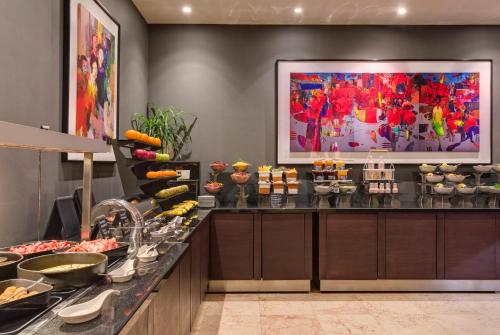 68104695 Radisson Blu Leogrand Hotel