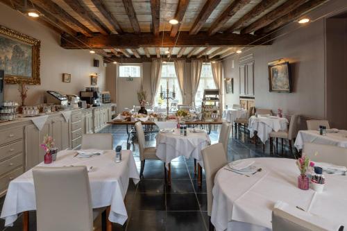 Food and beverages, Martin's Relais in Bruges