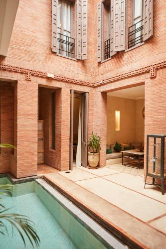 Riad O 5