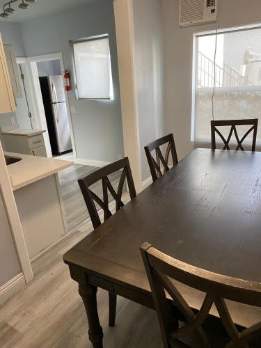 Konyha, Hollywood Homes of Love in Los Angeles (CA)