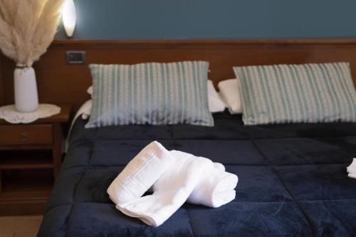 Classic Triple Room image 1