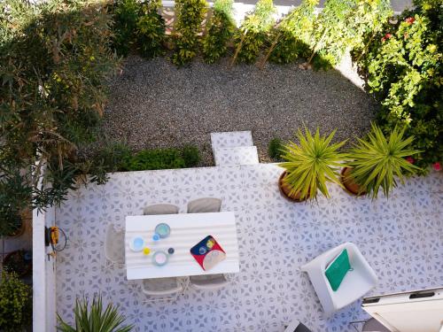 Bungalow with Patio image 2
