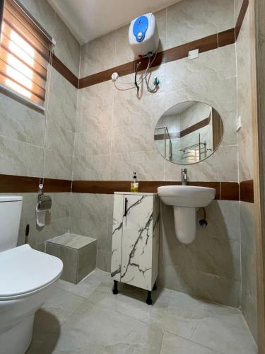 Stylish and cozy 2 bedroom Apartment in Lekki - image 5