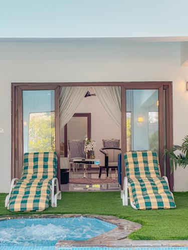 Villa with Private Pool image 5