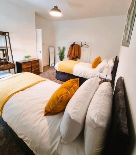Cosy 3 Bedroom House - Free Parking - Airport 6 Min Walk, Manchester (foto 6)