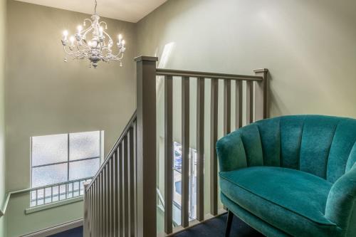 Silcox House Bath 5