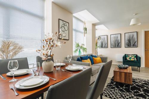 Central Apartment with 2 Parking Spaces!, Manchester (Foto 5)