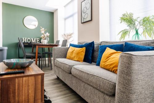 Central Apartment with 2 Parking Spaces!, Manchester (Foto 2)