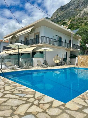 Vladimiros Apartments 1