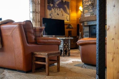 Shared lounge/TV area, Chalet Chafrebelle - sauna & view in Nendaz