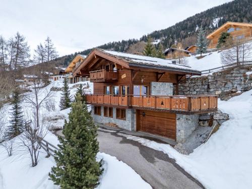 Exterior view, Chalet Chafrebelle - sauna & view in Nendaz