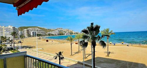 Beach view apartment in Cullera