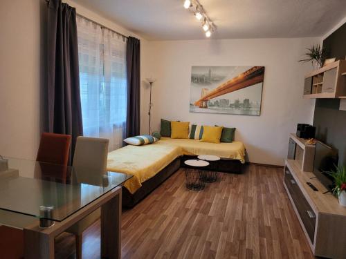 Zentral gelegene, sehr ruhige und helle Wohnung in Strassgang