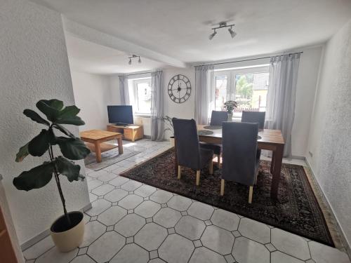 設施, Zentrale Erdgeschosswohnung in 聖英貝特