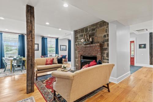 Captain Stannard House Bed and Breakfast Country Inn in Westbrook 