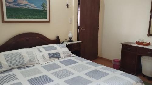1 queen bed
