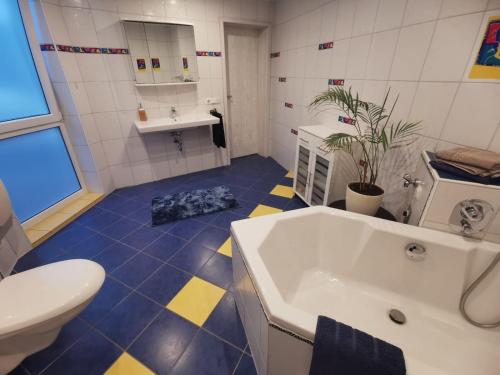 浴室, Zentrale Erdgeschosswohnung in 聖英貝特