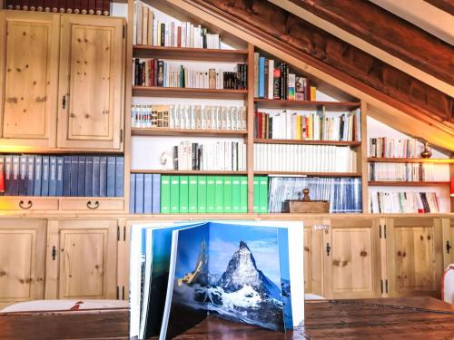 Apartment Haus Bellevue-8 by Interhome, Zermatt (photo 9)