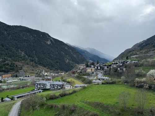 酒店周边, Encamp con encanto Apto con 2 hab WiFi y Pk in 恩坎普