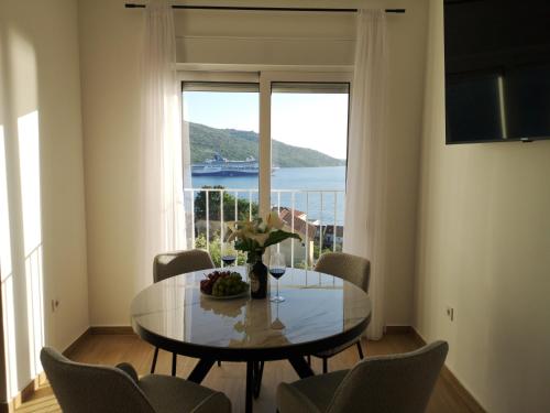 Létesítmények, Wisteria in Kumbor