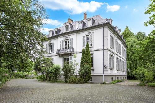 Spacieux Studio, Maison de Maître, Parking Gratuit sur Place, MULHOUSE CENTRE - Location saisonnière - Mulhouse