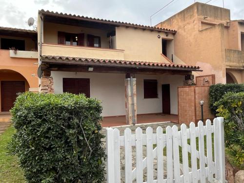 San Teodoro centro - Casa li piri, San Teodoro