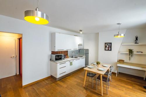 Bright apartment at Les Invalides - 4 Guests - main image