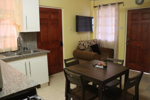 Удобства, Union Hilltop Paradise Villas in Marisule