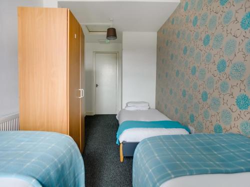 OYO Gin House Hotel - image 10