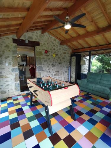 Atpūtas iespējas, Maison en pierre avec piscine in Bétaille (Midi-Pyrenees)