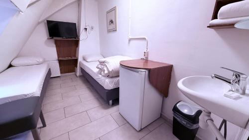 Hotel Schroder - image 12