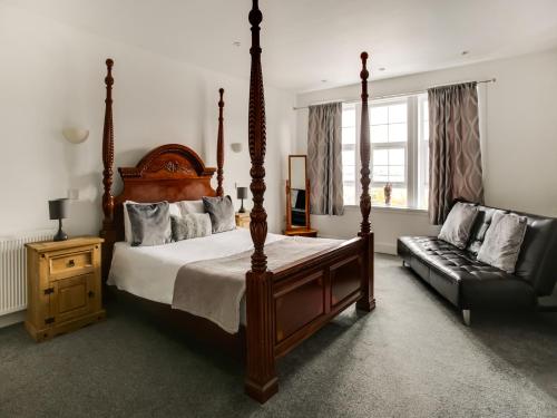 OYO Gin House Hotel - image 7