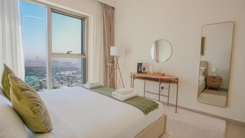 Luxurious 1BR High Floor Skyline View Downtown, Dubai (photo 9)