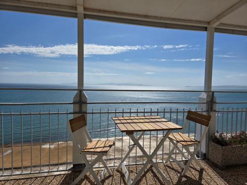 Suite Torre Azzurra B&B - Rooftop Sea View, Follonica