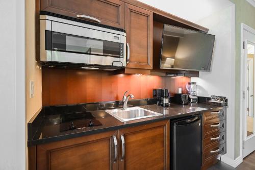 Signature Rental by Owner Direct 5