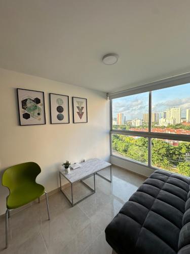 Cozy 2 bedroom on 12 floor close to clinica porto azul