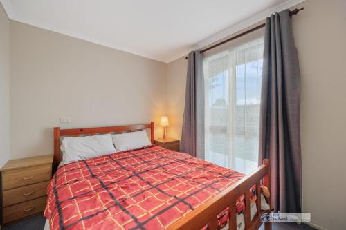 Three-Bedroom Holiday Home  image 8