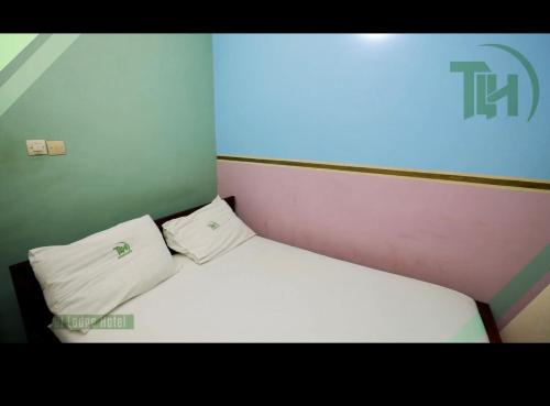 TRAVEL LODGEs