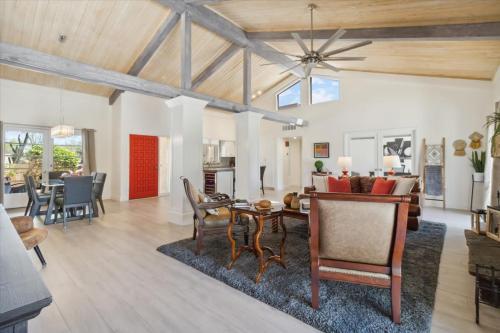 Club Ironwood Resort Access Desert Garden & Golf in Carefree