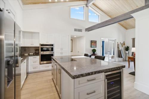 Club Ironwood Resort Access Desert Garden & Golf in Carefree