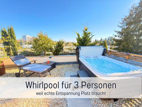 SONNENTERRASSE - 3 Schlafzimmer, Whirlpool & Alpenblick - Perfekt für Romantik oder Familienurlaub mit Kind , Hund willkommen by FerienWohnenAmSee -, Überlingen (photo 6)