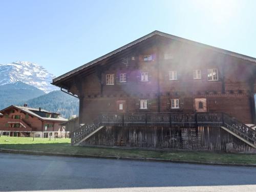 Apartment Chalet Tiptop by Interhome in Les Diablerets