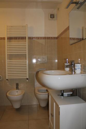 Garibaldi 25, Lerici (Foto 8)