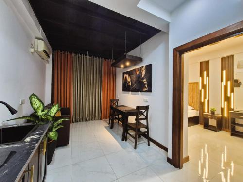 Shiloh Apartments - image 13