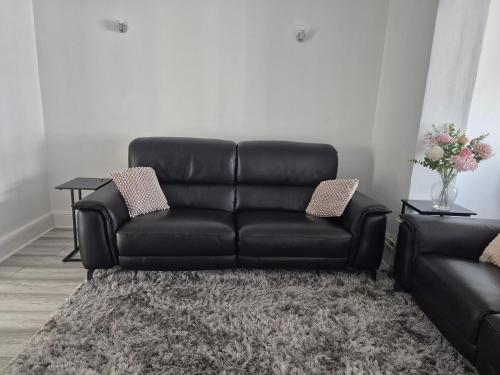 Room in a quiet house, Basildon