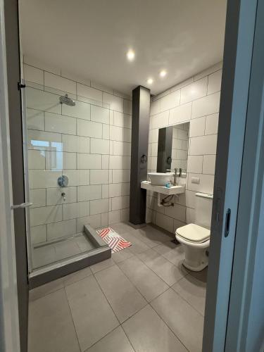 Double Room with Private Bathroom image 4