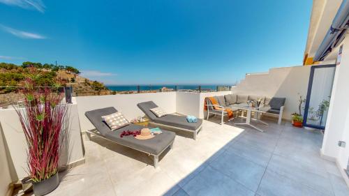 Atico Puesta Sol en Dénia Centro, con Encanto Mediterráneo y Vistas Abiertas by Family Homes Rentals