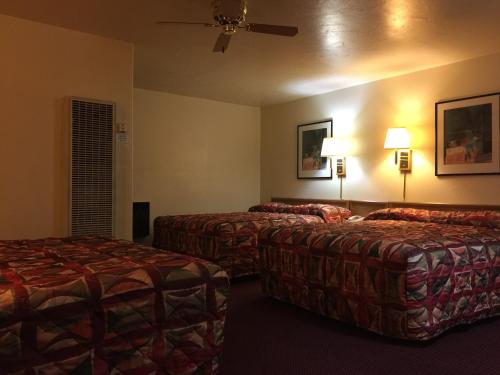 Kiva Motel