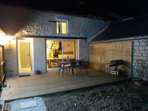 Gîte de campagne 4 ou 5 personnes (Gite de campagne 4 ou 5 personnes) in ชาเตลโรลต์