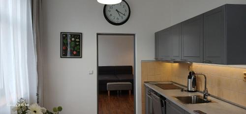 ห้องครัว, Apartmány Šrámek Stříbro (Apartmany Sramek Stribro) in สตไรโบร